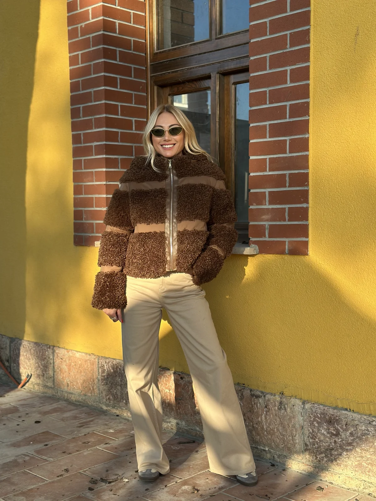 Delevin Kahve Kürk Mont - ₺4.499,99 | ASKI BOUTIQUE Balat Delevin Kahve Kürk Mont Mont - Detay Görseli 2 | ASKI BOUTIQUE Balat