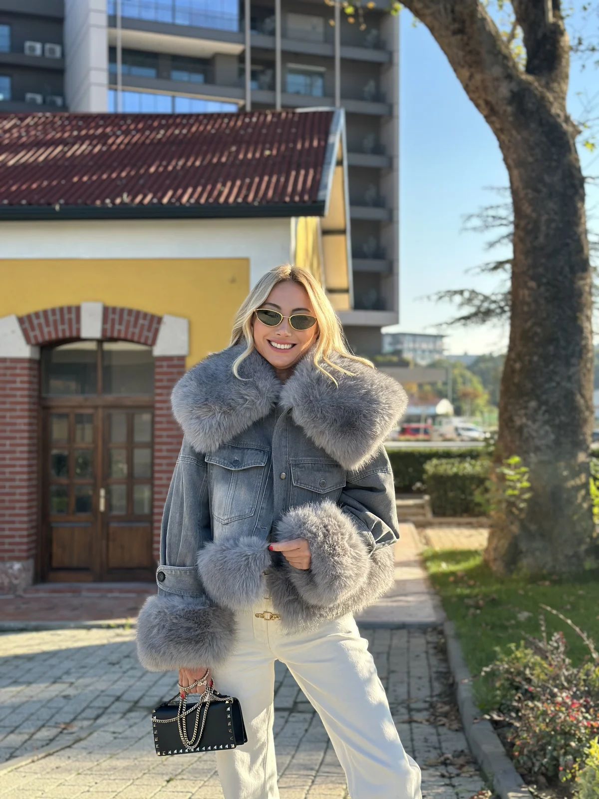 Jenner Kürk Detaylı Gri Mont - ₺6.999,99 | ASKI BOUTIQUE Balat Jenner Kürk Detaylı Gri Mont Mont | ASKI BOUTIQUE Balat