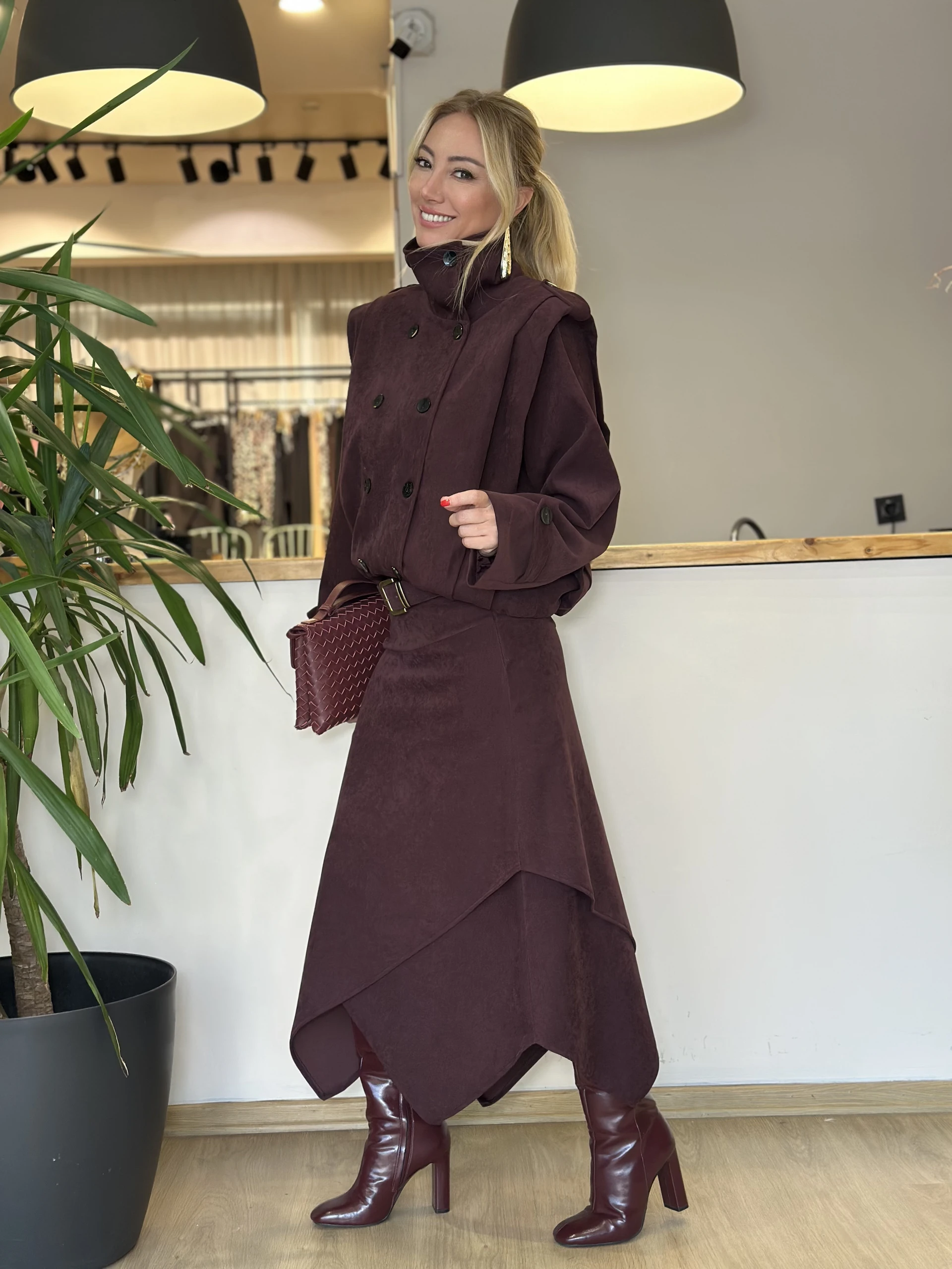 Şöni Bordo Tasarım Etek - ₺1.999,99 | ASKI BOUTIQUE Balat Şöni Bordo Tasarım Etek Etek - Detay Görseli 2 | ASKI BOUTIQUE Balat