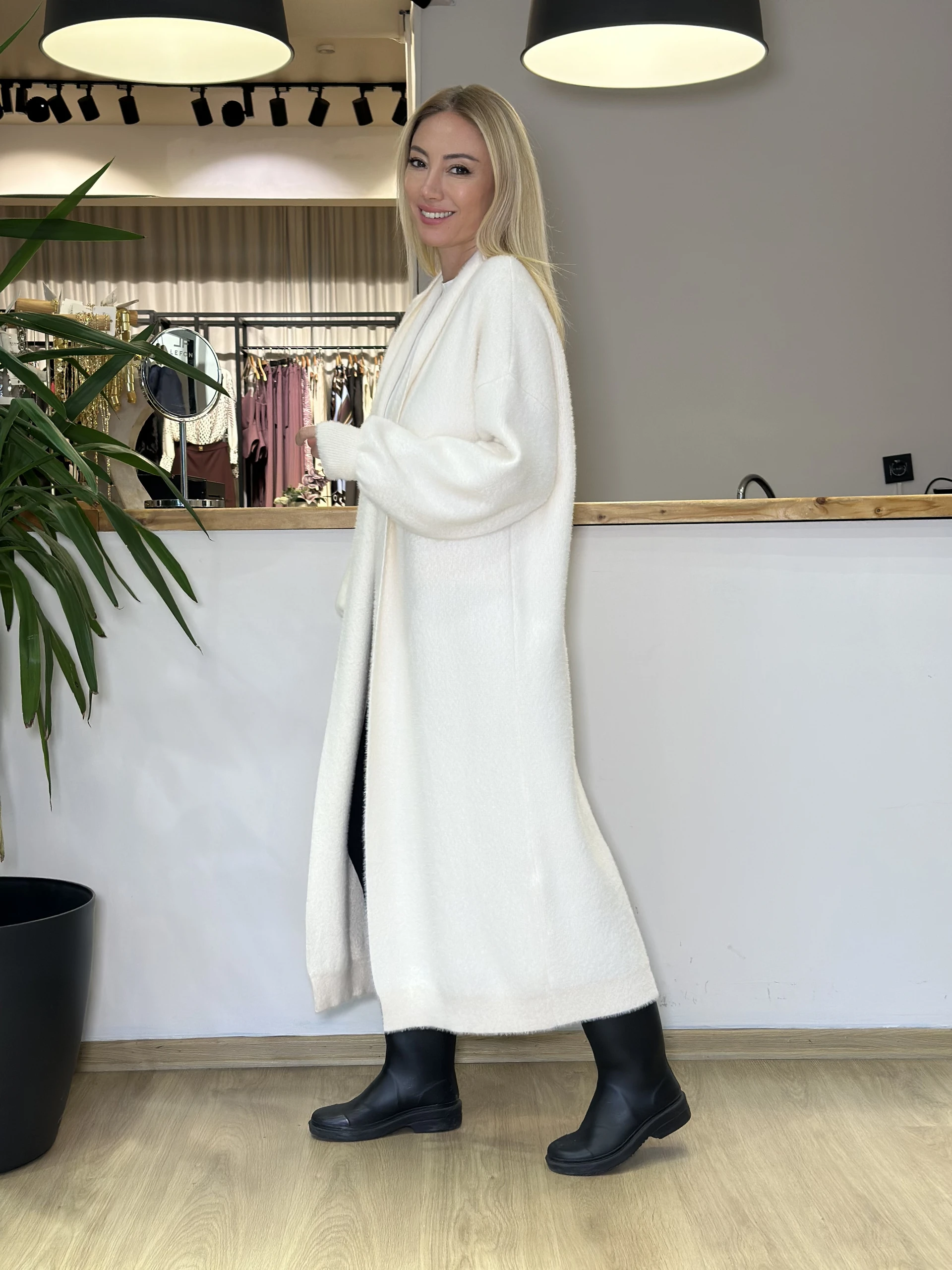 Verona Uzun Ekru HIrka - ₺2.099,99 | ASKI BOUTIQUE Balat Verona Uzun Ekru HIrka Hırka - Detay Görseli 2 | ASKI BOUTIQUE Balat