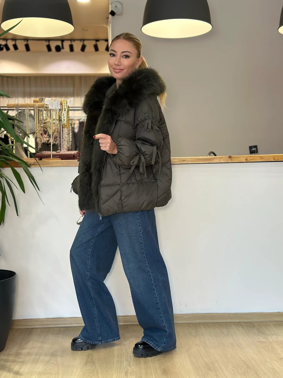 Bella Kürk Detaylı Haki Mont Askı00469 - ₺6.599,99 | ASKI BOUTIQUE Balat Bella Kürk Detaylı Haki Mont Askı00469 Mont - Detay Görseli 3 | ASKI BOUTIQUE Balat