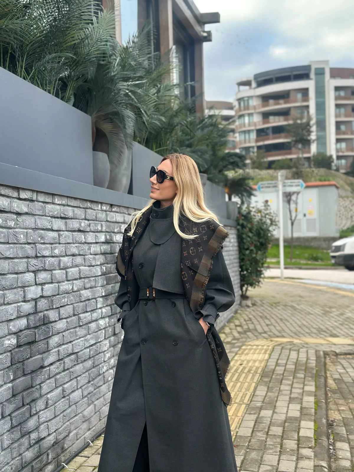 Antrasit Kuşaklı Helena Trençkot Askı0065 - ₺4.499,99 | ASKI BOUTIQUE Balat Antrasit Kuşaklı Helena Trençkot Askı0065 Trençkot - Detay Görseli 4 | ASKI BOUTIQUE Balat
