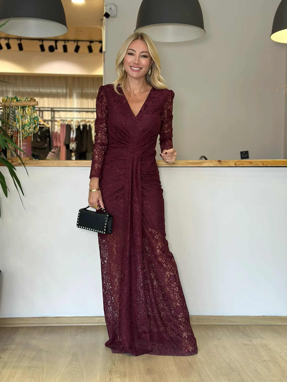 Bordo Dantel Balık Model Tasarım Elbise Askı00387 - ₺5.999,99 | ASKI BOUTIQUE Balat Bordo Dantel Balık Model Tasarım Elbise Askı00387 Elbise | ASKI BOUTIQUE Balat
