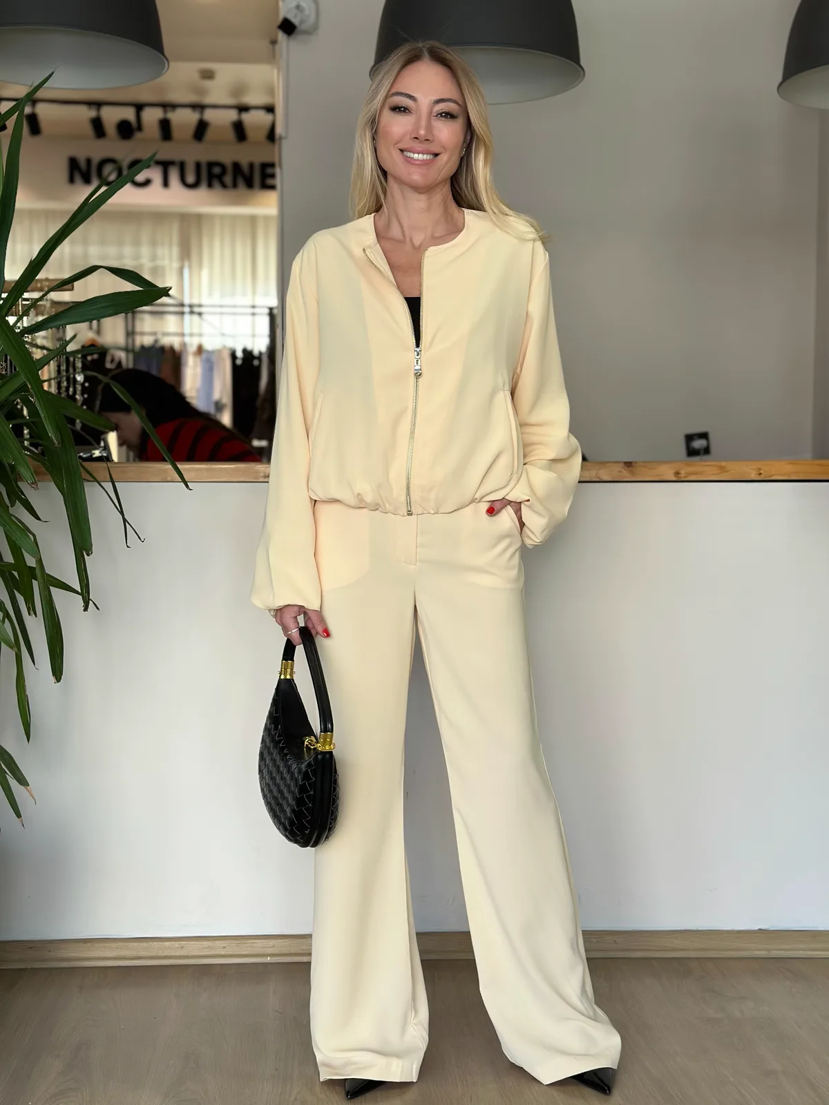 Butter Yellow Bomber Ceket Askı00202 - ₺1.984,49 | ASKI BOUTIQUE Balat Butter Yellow Bomber Ceket Askı00202 Ceket - Detay Görseli 3 | ASKI BOUTIQUE Balat