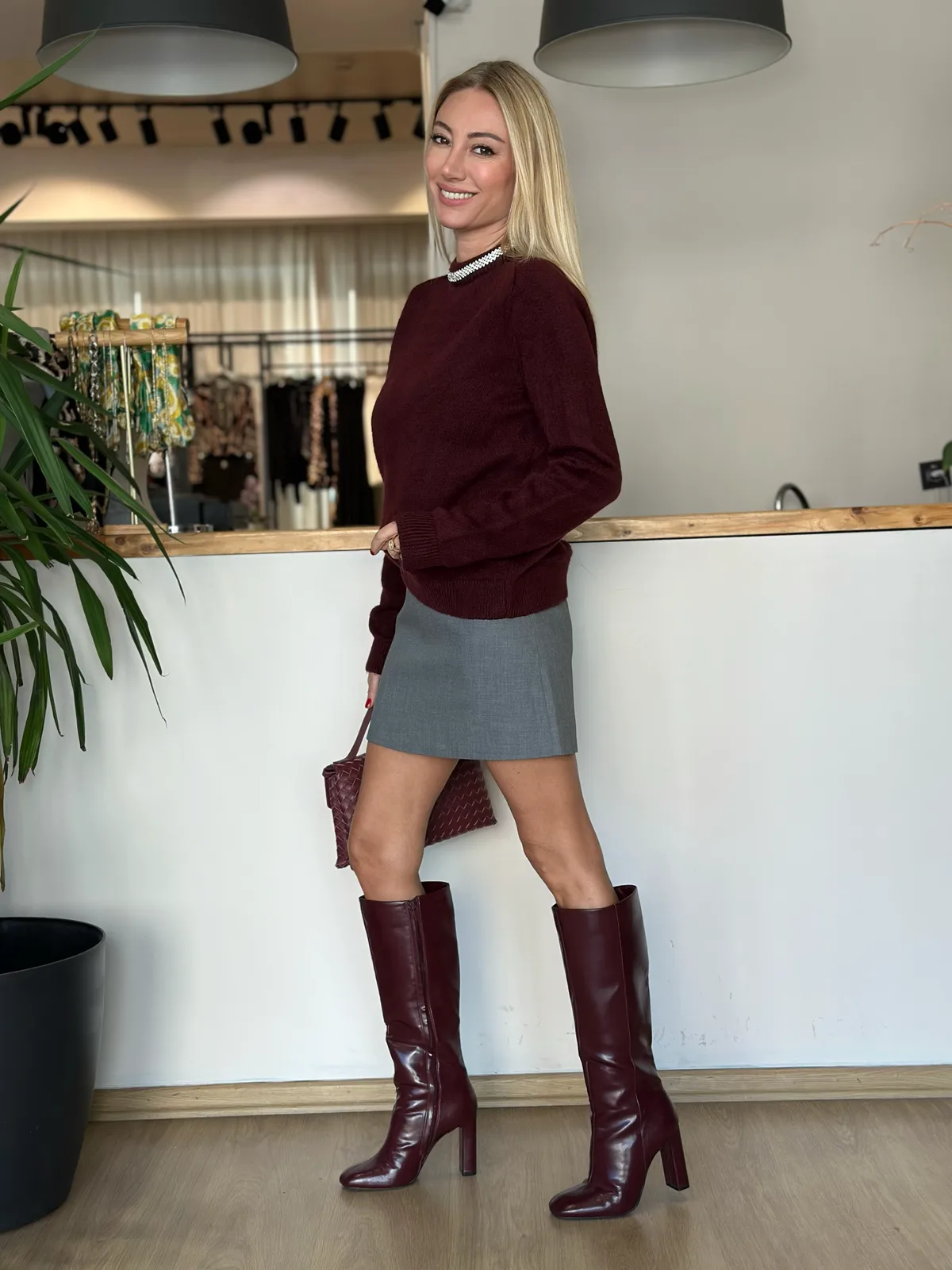 Fiona Gri Mini Etek Askı00424 - ₺999,99 | ASKI BOUTIQUE Balat Fiona Gri Mini Etek Askı00424 Etek - Detay Görseli 3 | ASKI BOUTIQUE Balat