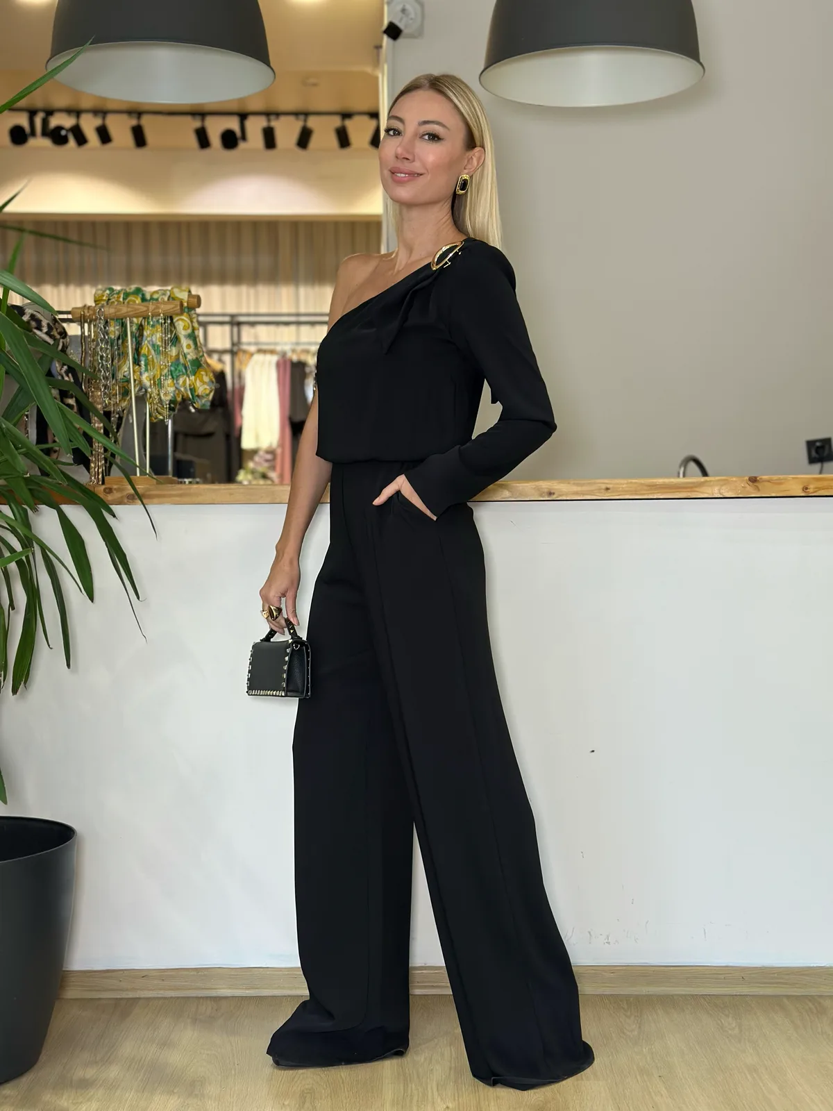 Helen Gold Detaylı Tasarım Tulum Askı00402 - ₺6.679,99 | ASKI BOUTIQUE Balat Helen Gold Detaylı Tasarım Tulum Askı00402 Tulum - Detay Görseli 4 | ASKI BOUTIQUE Balat