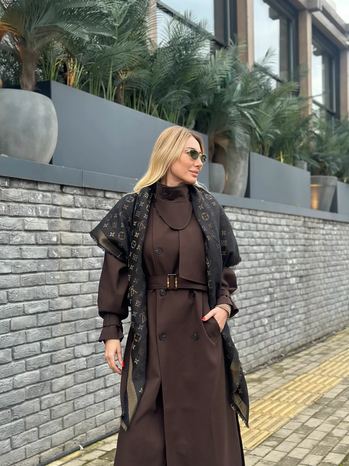 Kahve Kuşaklı Helena Trençkot Askı0065 - ₺4.499,99 | ASKI BOUTIQUE Balat Kahve Kuşaklı Helena Trençkot Askı0065 Trençkot - Detay Görseli 4 | ASKI BOUTIQUE Balat