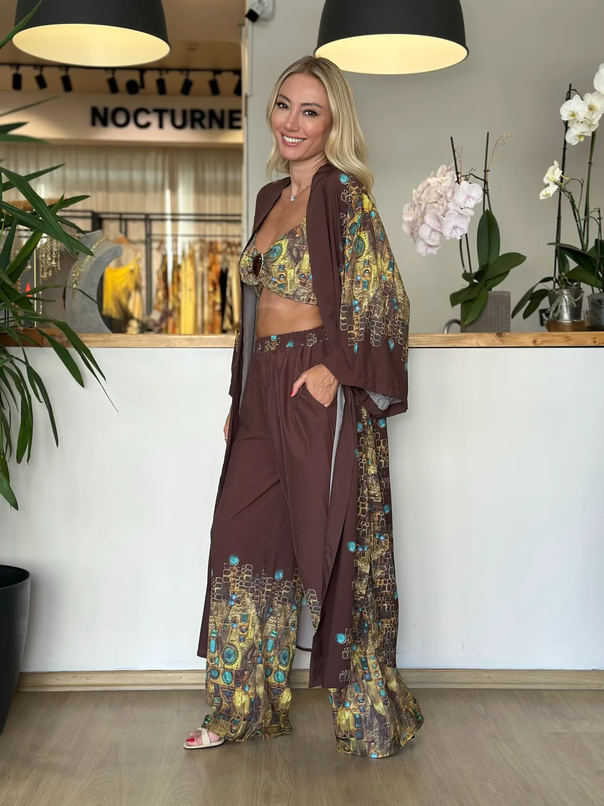 Kahve Tasarım Üçlü Takım Askı00270 - ₺3.999,99 | ASKI BOUTIQUE Balat Kahve Tasarım Üçlü Takım Askı00270 Takım - Detay Görseli 4 | ASKI BOUTIQUE Balat