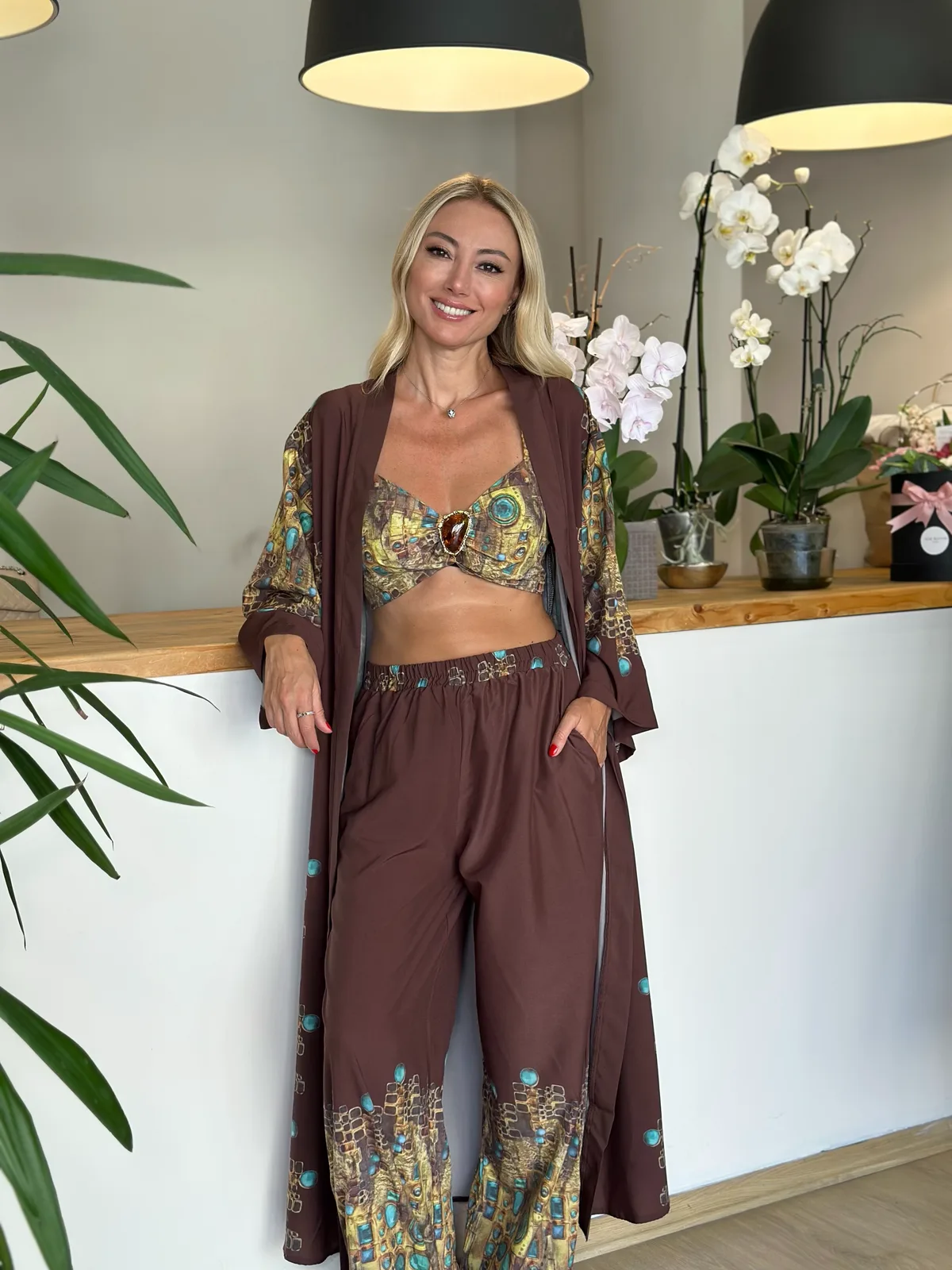 Kahve Tasarım Üçlü Takım Askı00270 - ₺3.999,99 | ASKI BOUTIQUE Balat Kahve Tasarım Üçlü Takım Askı00270 Takım - Detay Görseli 3 | ASKI BOUTIQUE Balat