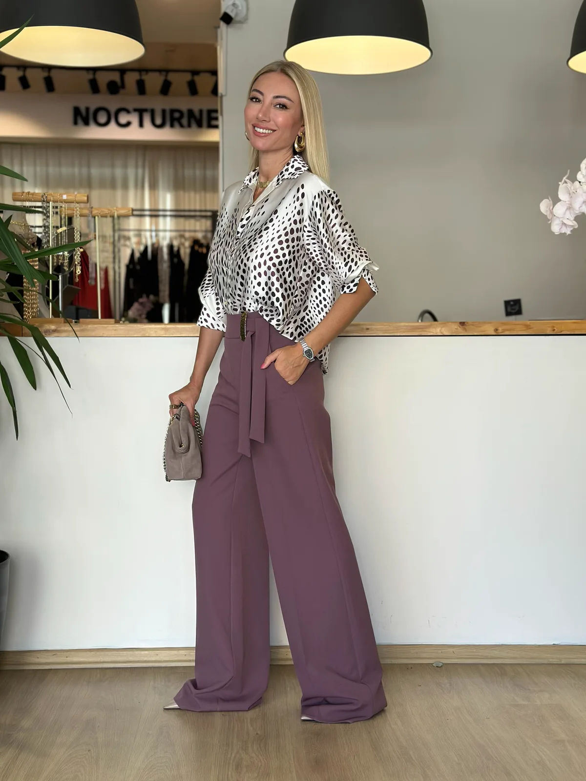 Lila Gold Toka Detaylı Palazzo Pantolon Askı00318 - ₺3.959,99 | ASKI BOUTIQUE Balat Lila Gold Toka Detaylı Palazzo Pantolon Askı00318 Pantolon - Detay Görseli 3 | ASKI BOUTIQUE Balat