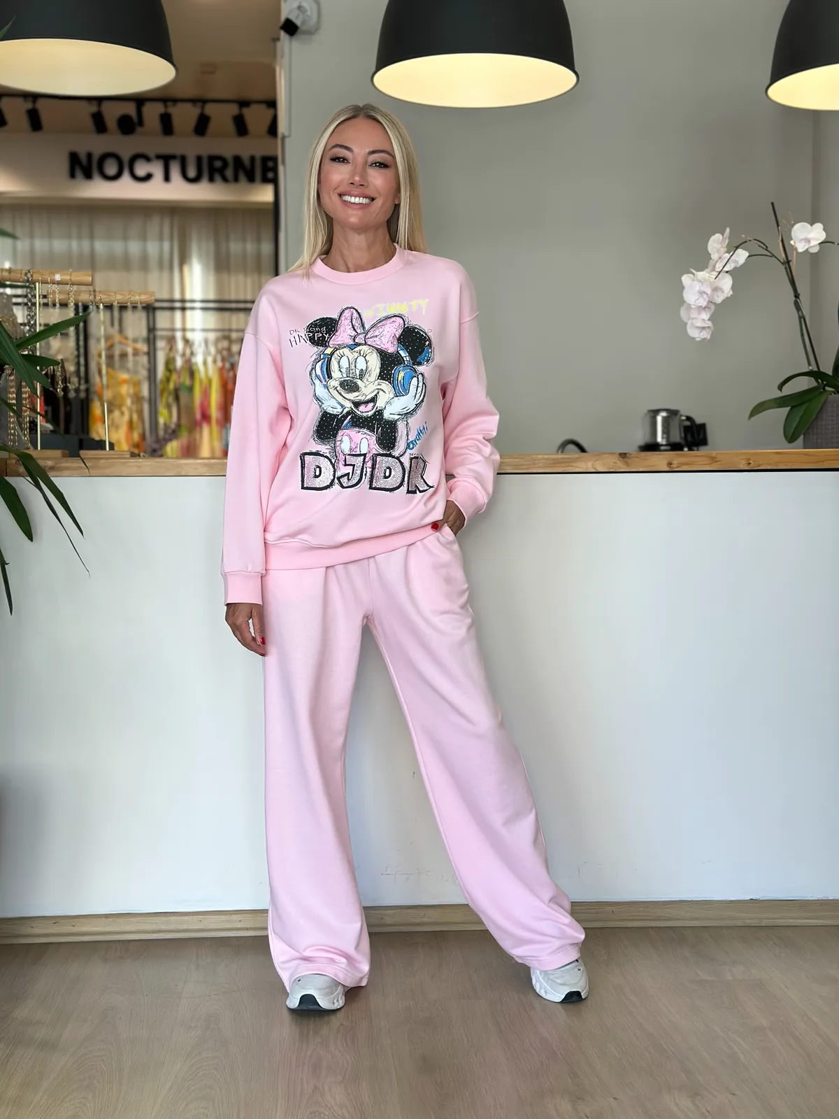Pembe Bağlamalı Geniş Eşofman Askı00292 - ₺1.199,99 | ASKI BOUTIQUE Balat Pembe Bağlamalı Geniş Eşofman Askı00292 Eşofman (Özel Butik Kumaş) - Butik Modeli | ASKI BOUTIQUE Balat