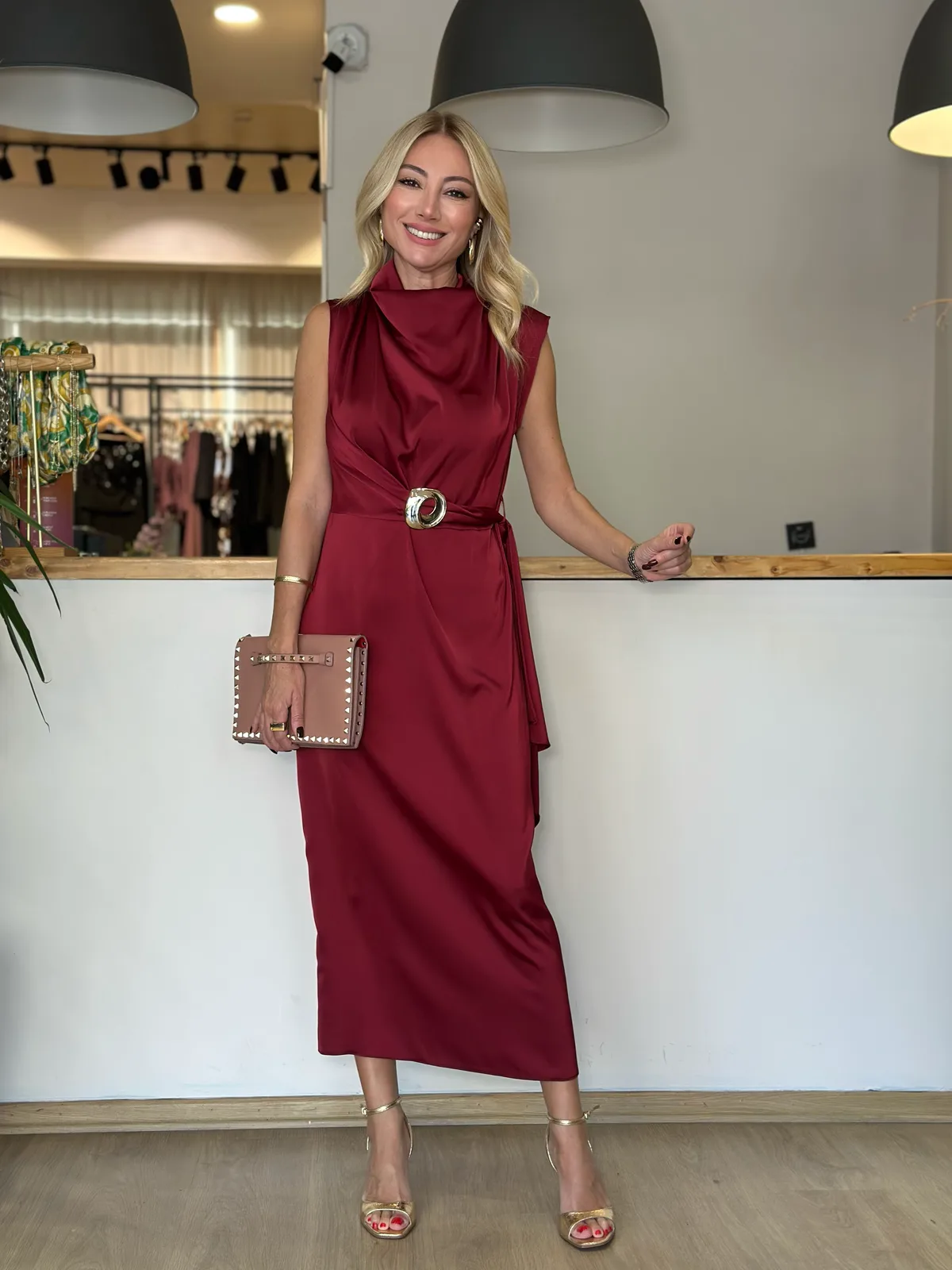 Saten Bordo Tasarım Elbise Askı00386 - ₺5.589,99 | ASKI BOUTIQUE Balat Saten Bordo Tasarım Elbise Askı00386 Elbise (Özel Butik Kumaş) - Butik Modeli | ASKI BOUTIQUE Balat