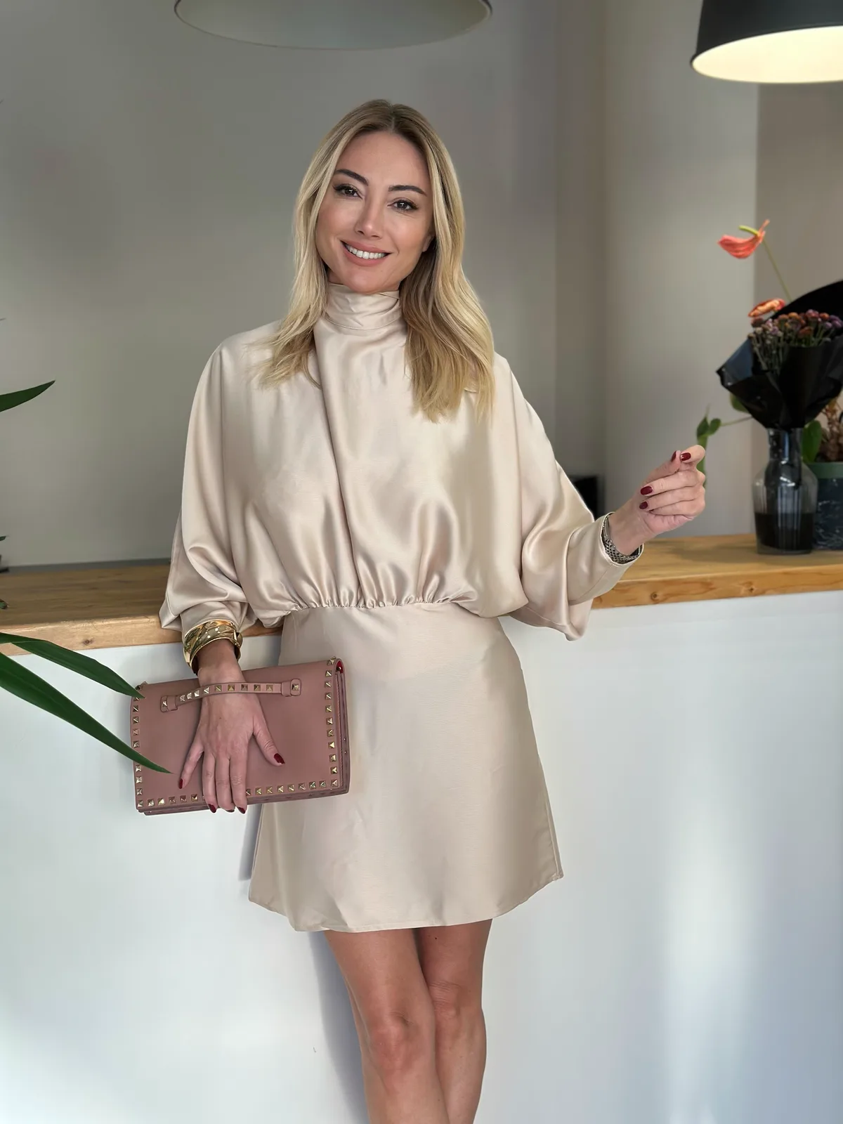 Saten Krem Elbise Askı00296 - ₺599,99 | ASKI BOUTIQUE Balat Saten Krem Elbise Askı00296 Elbise - Detay Görseli 3 | ASKI BOUTIQUE Balat
