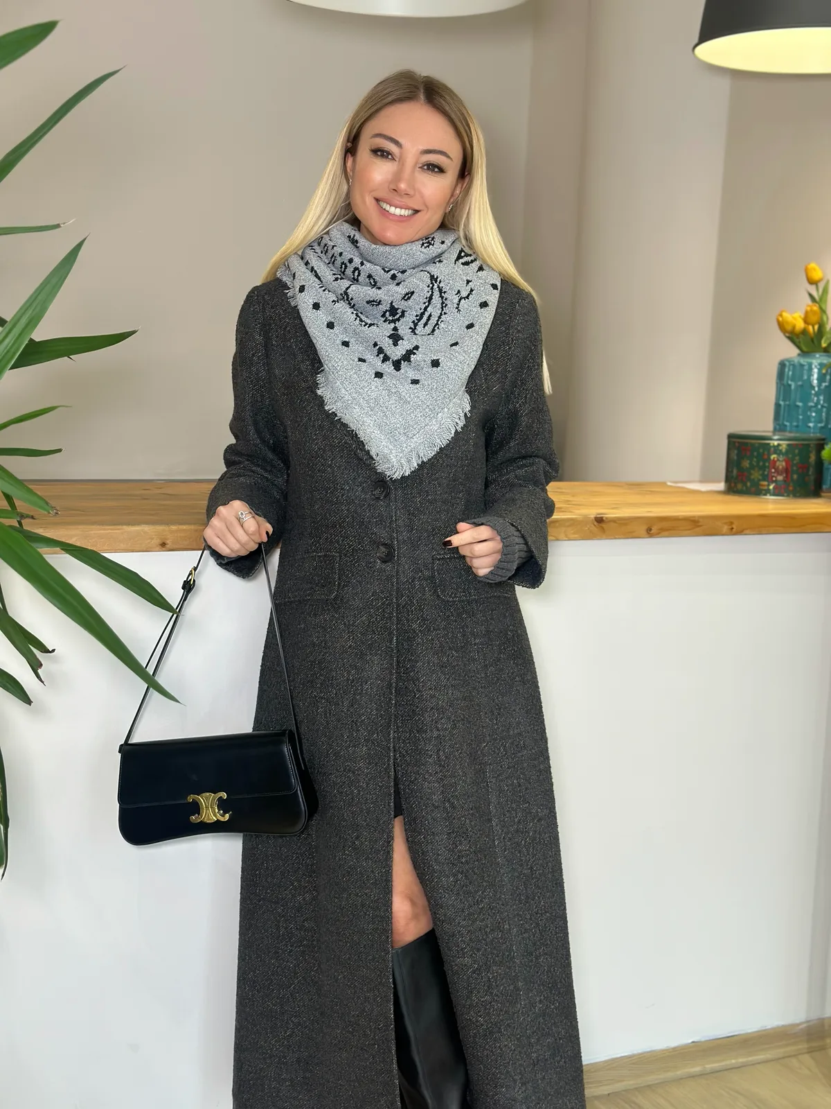 Triko Kol Detaylı Modern Kaban Askı006 - ₺3.968,99 | ASKI BOUTIQUE Balat Triko Kol Detaylı Modern Kaban Askı006 Dış Giyim - Detay Görseli 4 | ASKI BOUTIQUE Balat