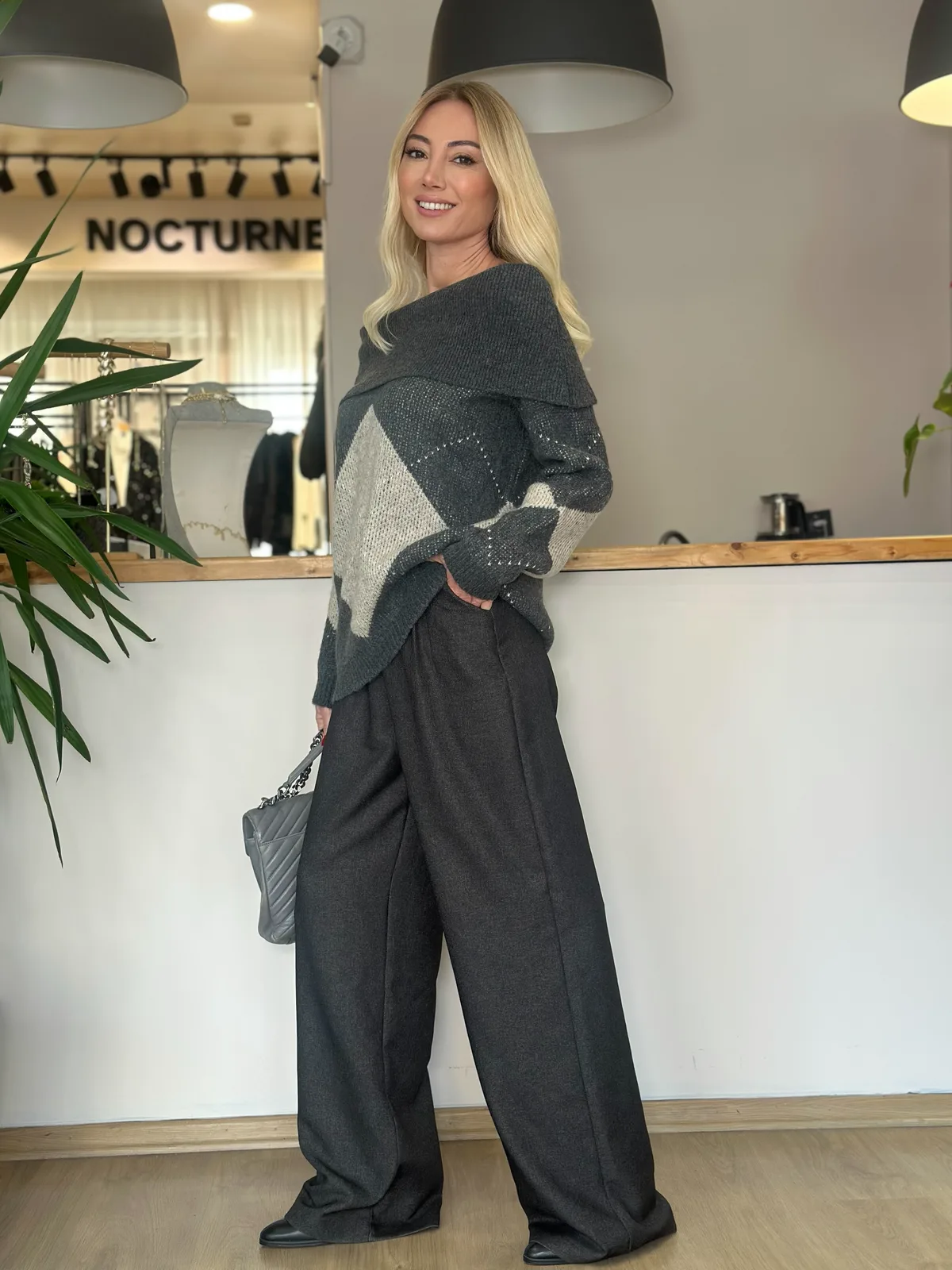 Yüksek Bel Füme Palazzo Pantolon Askı00376 - ₺1.499,99 | ASKI BOUTIQUE Balat Yüksek Bel Füme Palazzo Pantolon Askı00376 Pantolon - Detay Görseli 3 | ASKI BOUTIQUE Balat